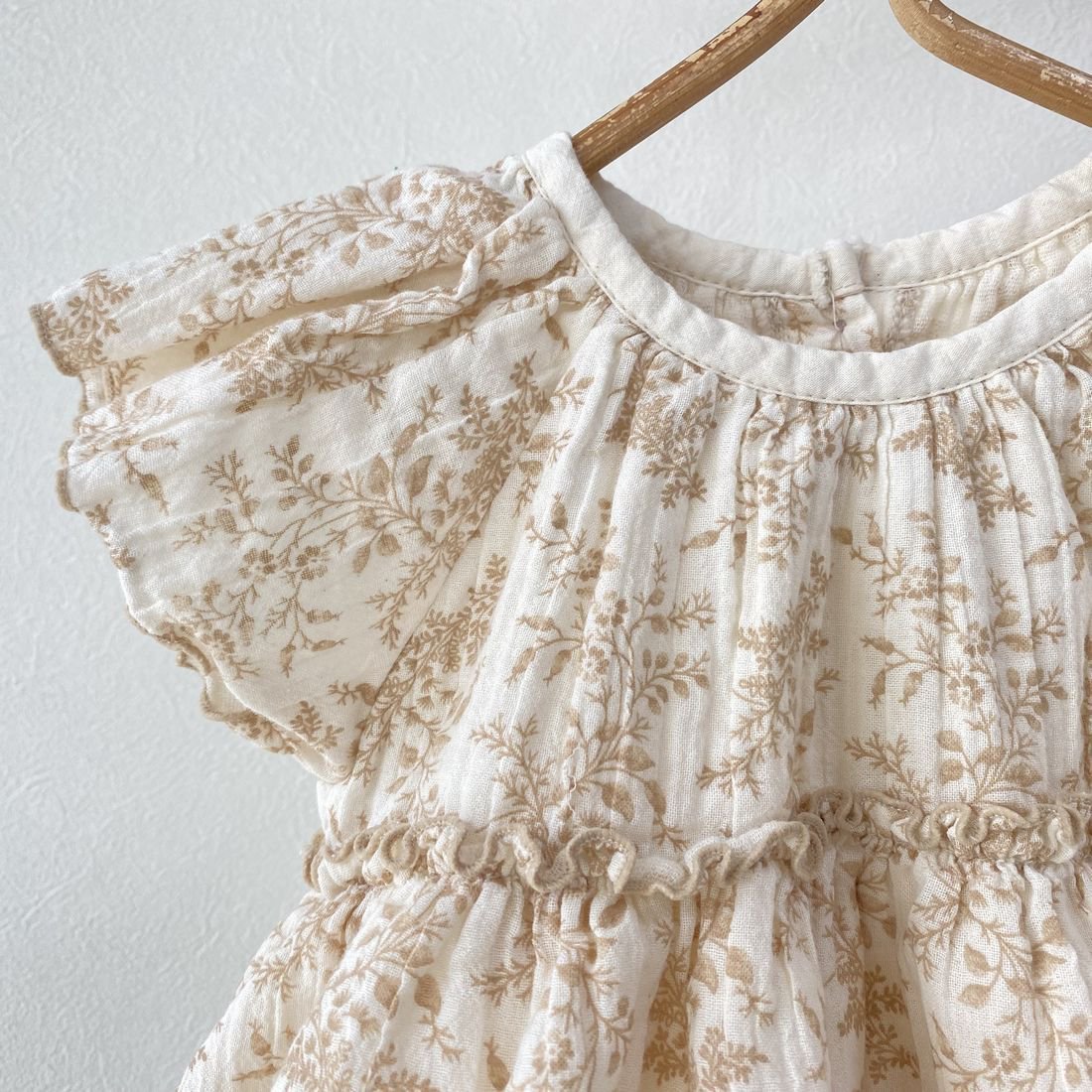 Onesie Baby Crepe Printed Rompers – Soft & Stylish for Your Little One