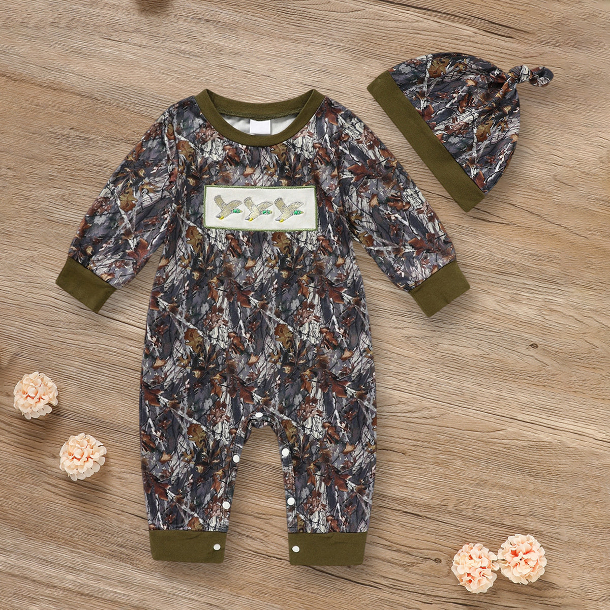 Newborn Baby Boy Long Sleeve Animal Print Romper and Hat with Hat